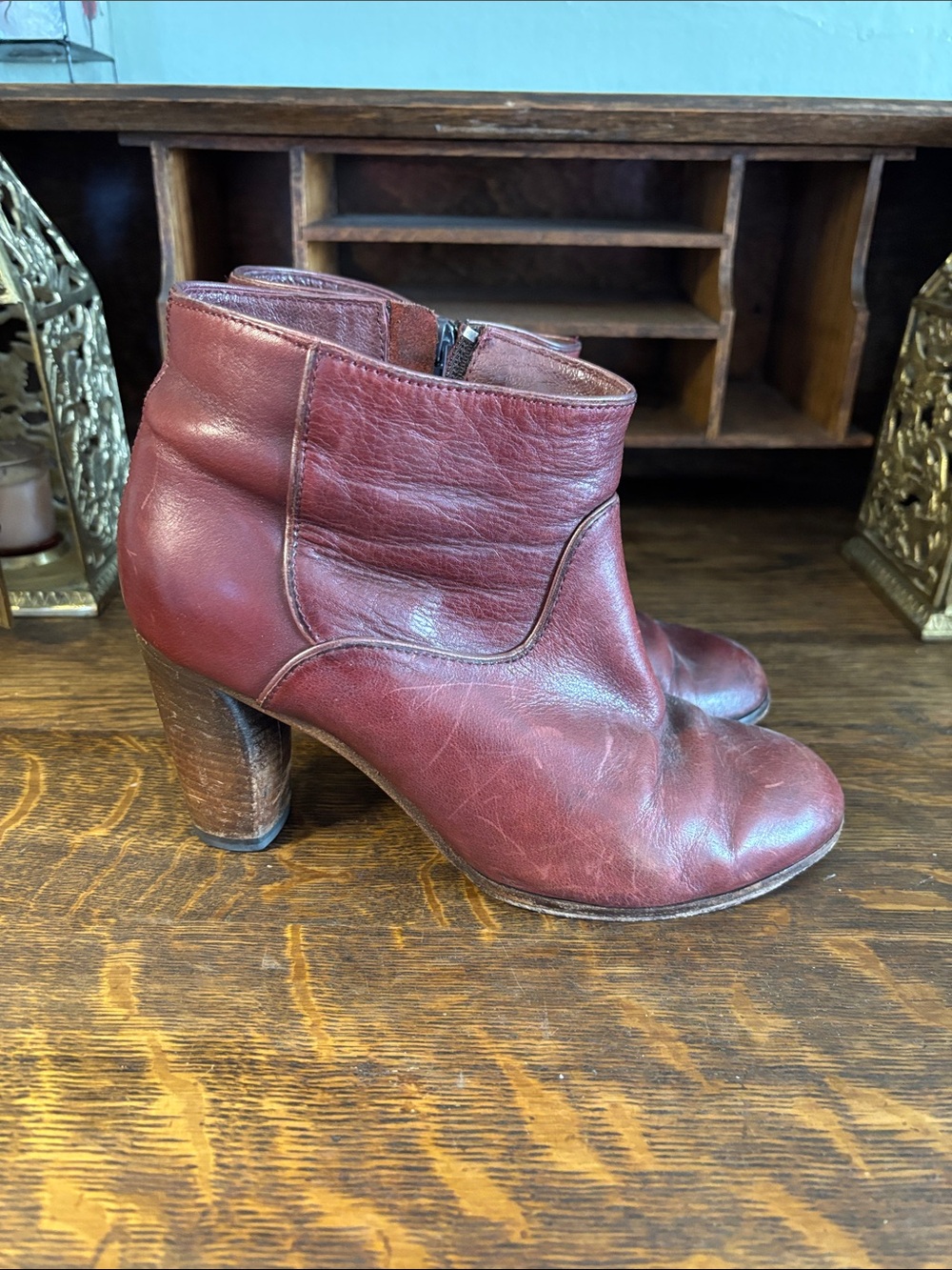 Comptoir Des Cotonniers Burgundy Leather Ankle Booties with Side Zip